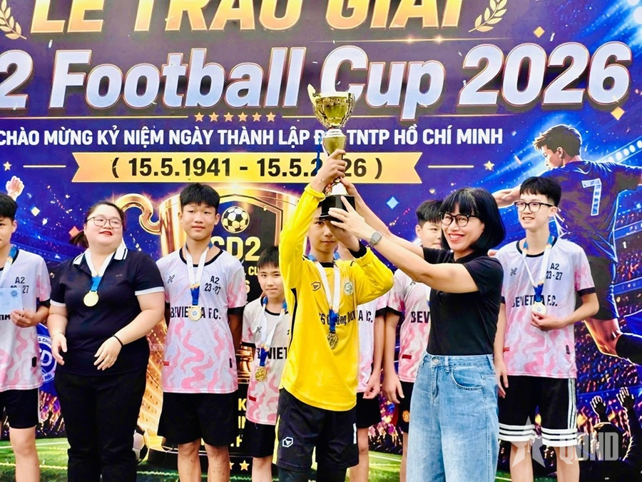 Cô giáo giữ lửa yêu thương 